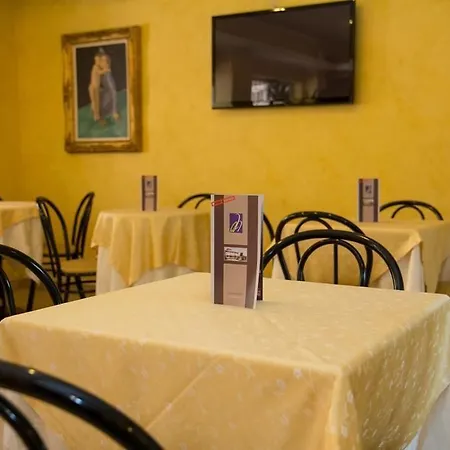 L' Espero Hotell 3*